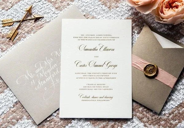 Mau Thiep Cuoi Hien Dai 2