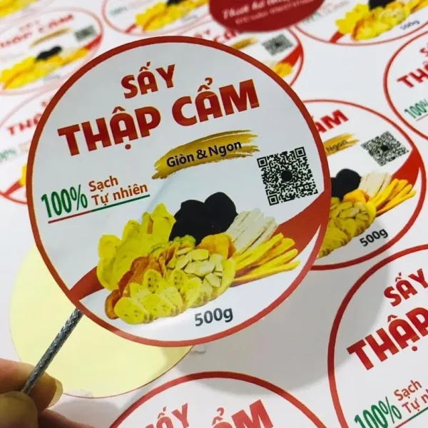 In tem nhãn Các loại in decal trong, in decal nhựa, hay in tem vỡ đều được kiểm tra kỹ lưỡng trước khi giao