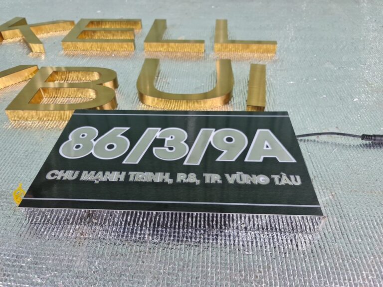 In uv trên mica, in uv trên gỗ, in uv trên inox In UV trên mica - Tạo nên những tác phẩm nghệ thuật trong suốt