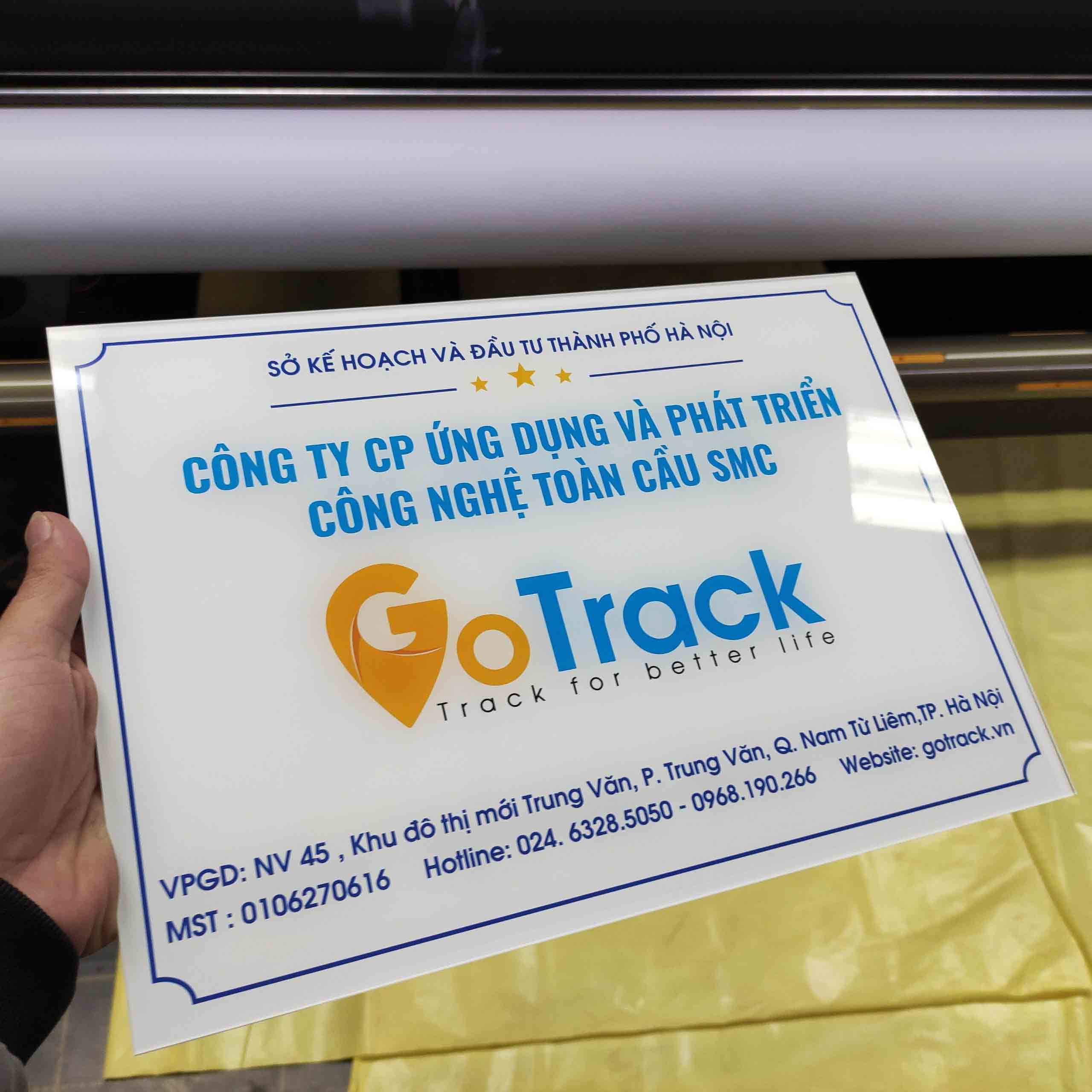 In uv trên mica, in uv trên gỗ, in uv trên inox in UV tren mica