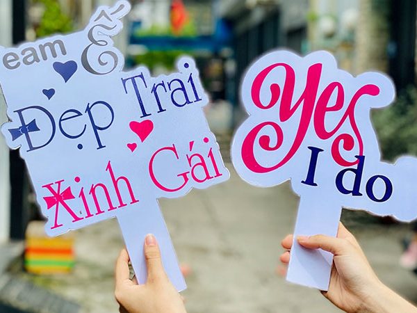 Hashtag Cầm Tay hashtag dam cuoi