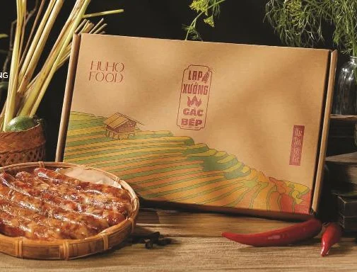 In Offset Là Gì? Toàn Bộ Kiến Thức Từ A-Z Cho Người Mới Bắt Đầu Hình ảnh so sánh cận cảnh một chi tiết in bằng công nghệ offset và kỹ thuật số, làm nổi bật sự khác biệt về độ mịn của điểm ảnh và màu sắc