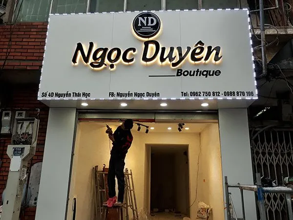 Chữ Nổi Alu Composite Vàng Gương Bang gia chu noi alu thuong duoc tinh dua tren dien tich do day va loai vat lieu su dung