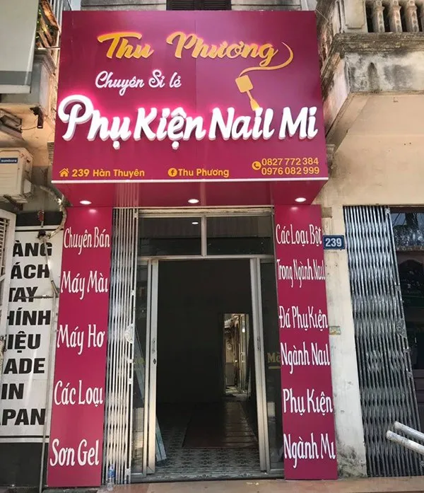 Biển Quảng Cáo Nail Mica Hồng LED RGB Bien quang cao nail dong vai tro quan trong trong viec xay dung thuong hieu