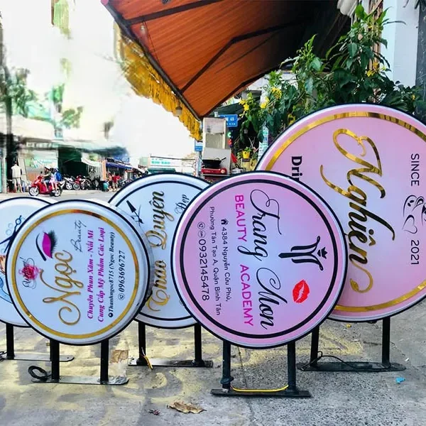 Bien vay mica la mot trong nhung giai phap quang cao hieu qua duoc nhieu doanh nghiep lua chon hien nay