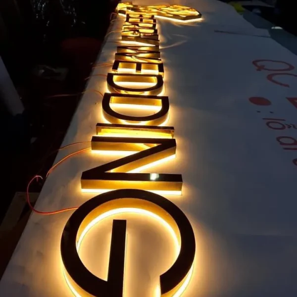 Dich vu lam Chu Noi Led Hat Sang Chan lay lien