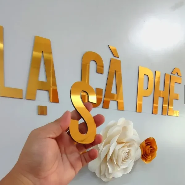 Chữ Nổi Alu Composite Vàng Gương Quang Cao 24h se tien hanh lap dat bien chu noi alu tai vi tri da thong nhat