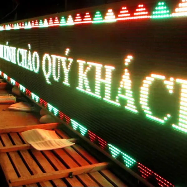 Uu diem cua bien led chu chay tu Quang Cao 24H