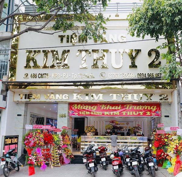 bảng hiệu alu tiệm vàng