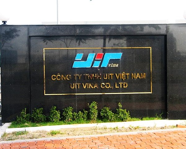 Bảng Hiệu Đá Hoa Cương Gắn Chữ Inox Đẹp, Sang Trọng Bảng hiệu đá tự nhiên