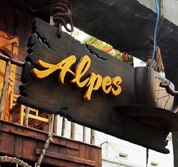 Làm bảng hiệu quận Bình Thạnh giá rẻ, bền đẹp Hình ảnh mẫu bảng hiệu gỗ khắc chữ nổi ở Bình Thạnh