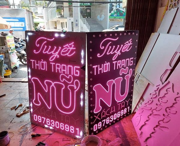 30+ bảng hiệu màu Hồng dễ thương dành cho phái nữ biển hiệu led màu hồng
