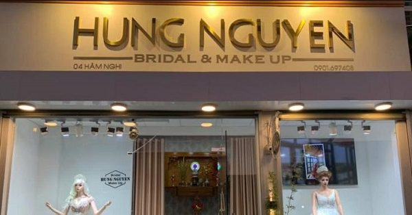 bảng hiệu tiệm makeup