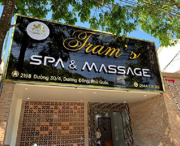 Bảng hiệu massage mica đẹp