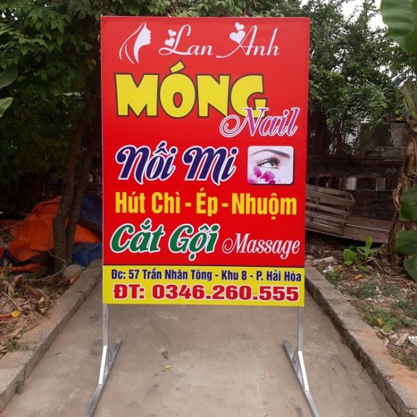 bảng hiệu nail đứng đẹp