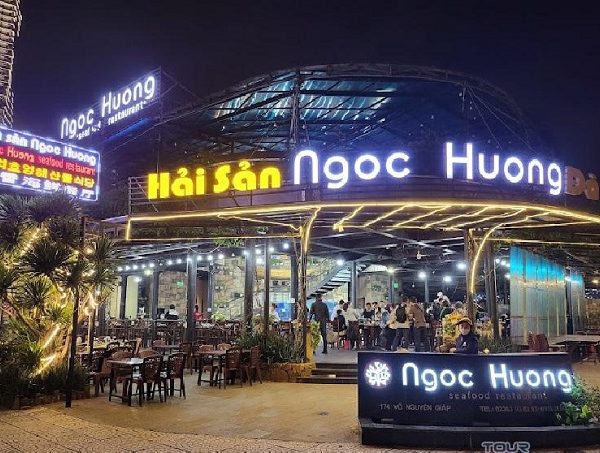 Bảng hiệu nhà hàng hải sản