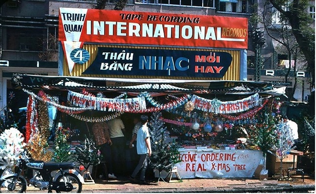 Ấn Tượng 20+ Mẫu Bảng Hiệu Sài Gòn Xưa Đẹp, Hoài Cổ bang hieu sai gon