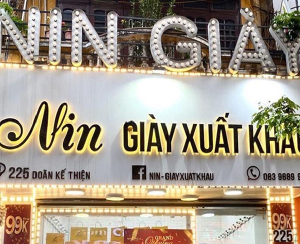 bảng hiệu shop giày dép chữ inox