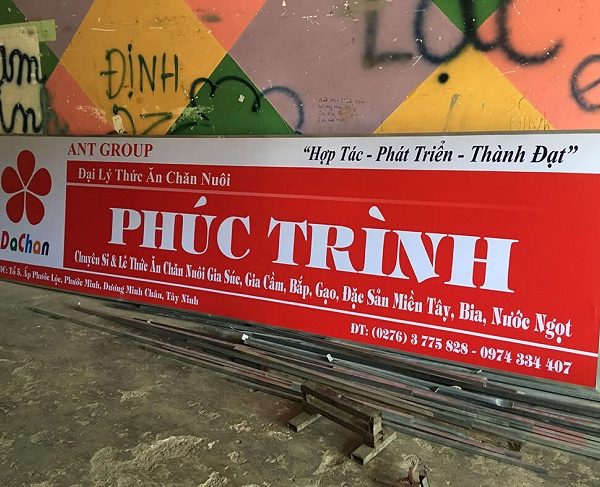 15+ Mẫu Biển Quảng Cáo Thức Ăn Gia Súc Chăn Nuôi Đẹp thiết kế biển thức ăn gia súc