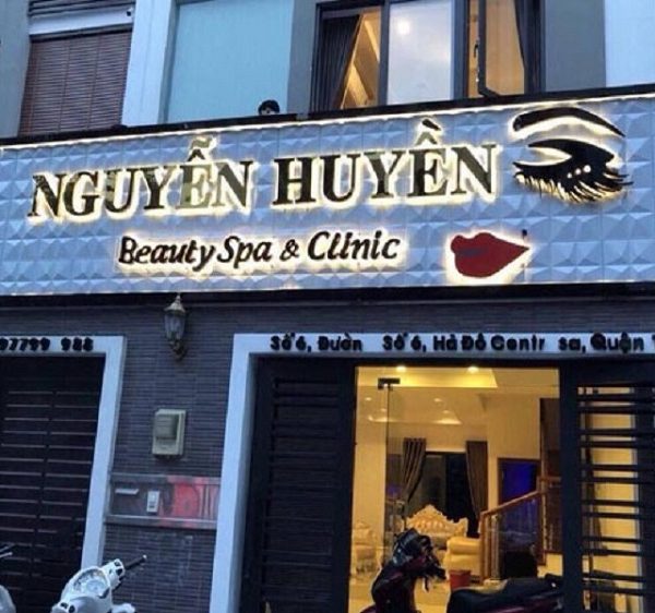 bảng hiệu tiệm nail đèn led