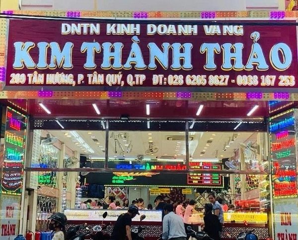 bảng hiệu tiệm vàng bằng mica