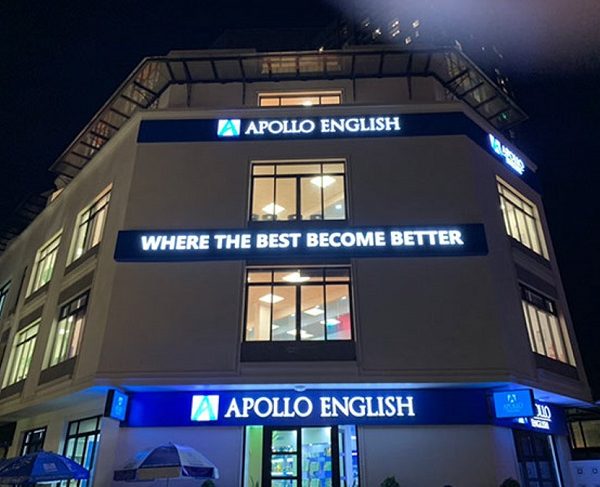 Bảng hiệu trung tâm tiếng anh led