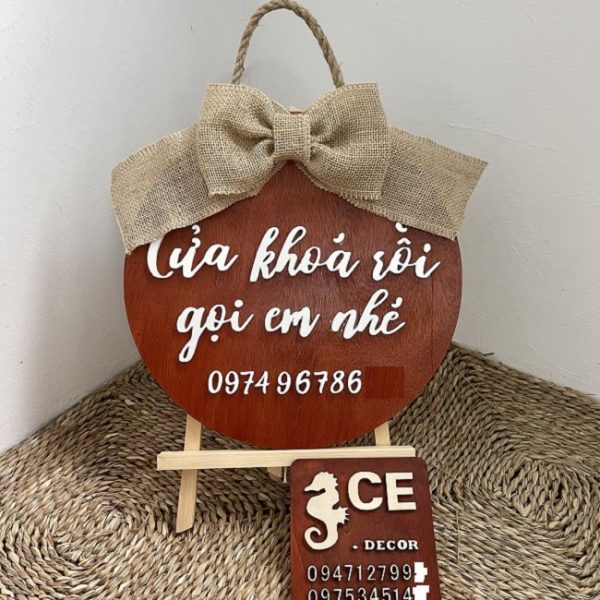 bảng đóng mở cửa