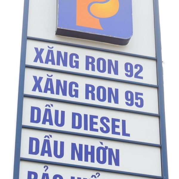 Làm biển quảng cáo cây xăng petrolimex