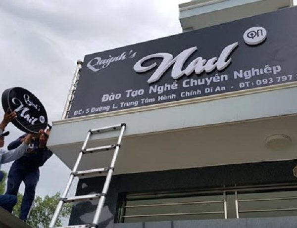 30+ Mẫu Biển Quảng Cáo Tóc và Móng Đẹp, Hot Nhất thiết kế biển hiệu tiệm tóc & móng