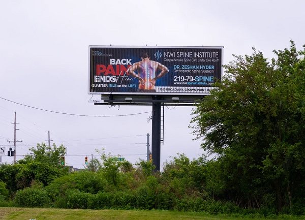 Biển tấm lớn là gì? Những mẫu biển quảng cáo tấm lớn ấn tượng Biển quảng cáo Trivision