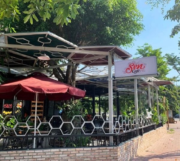 Biển hiệu quảng cáo cafe sân vườn