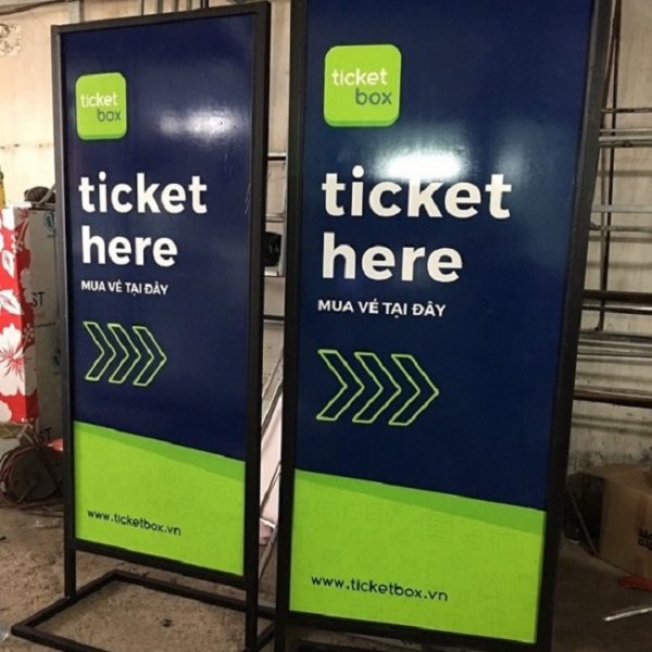 biển quảng cáo đứng mica