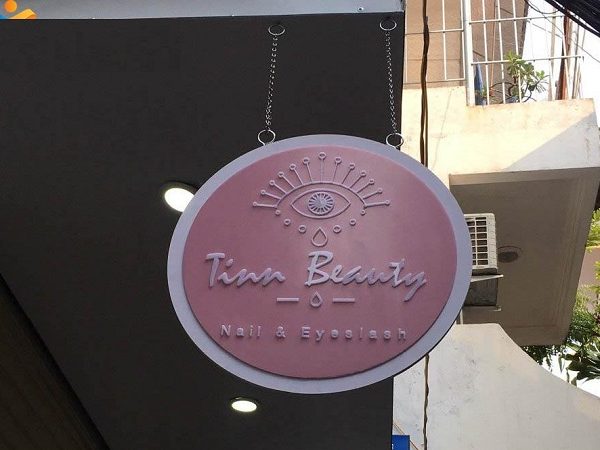 biển vẫy tiệm nail đẹp