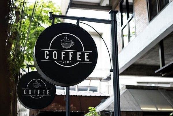 45+ Mẫu Bảng Hiệu Nhỏ Đẹp – Độc Đáo – Tinh Tế biển vẫy tròn mica