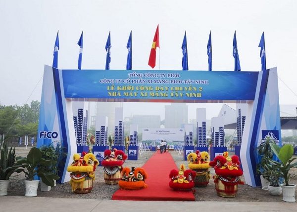 50+ Mẫu cổng chào sự kiện, hội nghị đẹp chuyên nghiệp cổng chào khung sắt bạt Hiflex