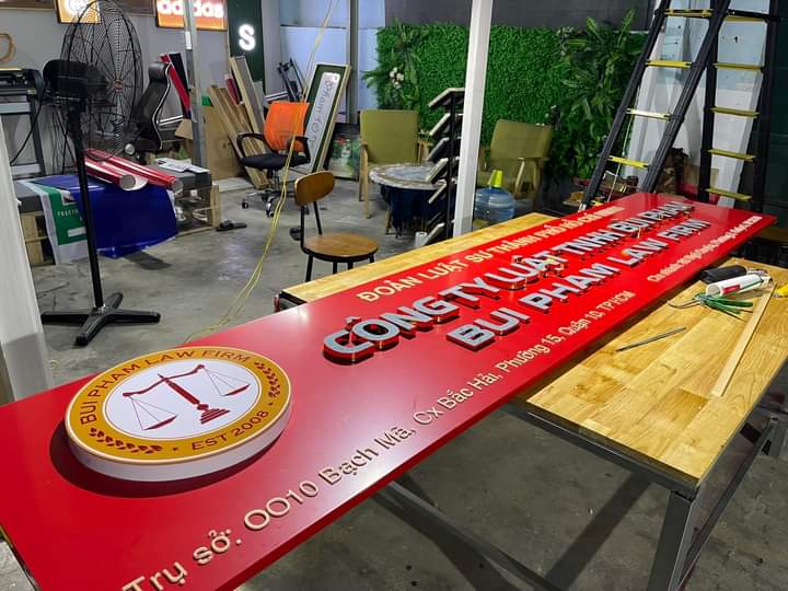 cong-ty-bang-hieu-viet-1 Công ty làm bảng hiệu quận Bình Tân uy tín, chất lượng