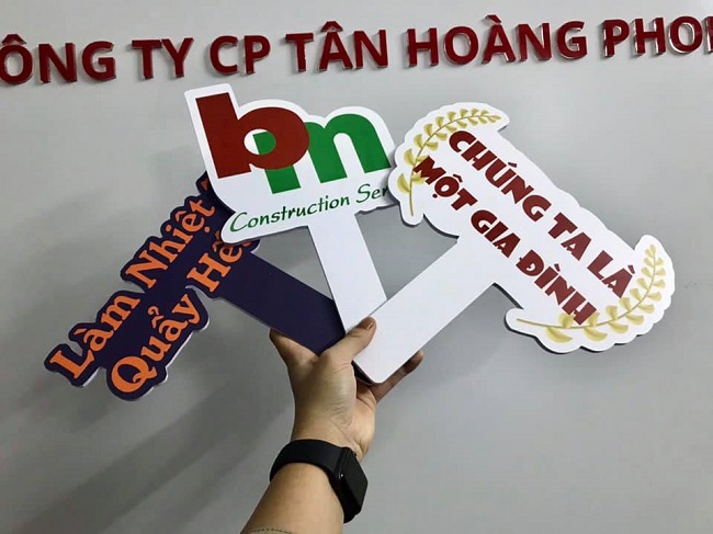 hashtag-cam-tay-cong-ty-01 hashtag cầm tay công ty