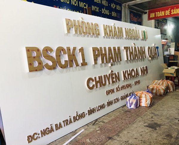30+ Mẫu Bảng Hiệu Phòng Khám Đẹp, Ấn Tượng Nhất 2023 làm bảng hiệu phòng khám