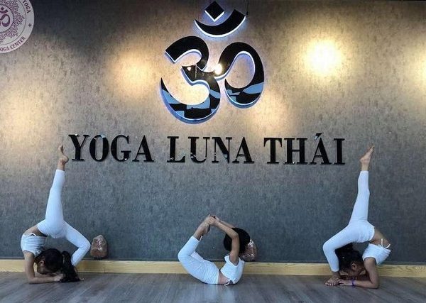 Logo Yoga