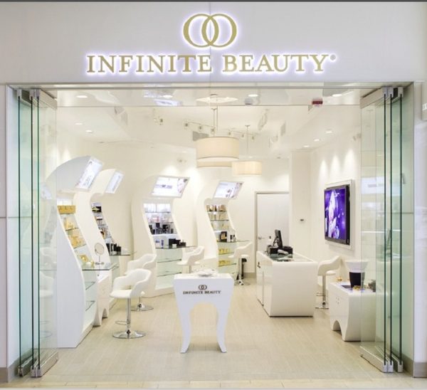 bảng hiệu mica cửa hàng mỹ phẩm