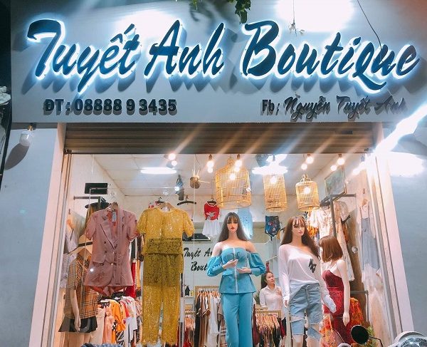 45+ Mẫu bảng hiệu shop quần áo thời trang đẹp nhất 2023 bảng hiệu shop thời trang mica