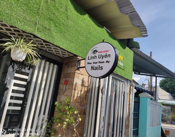 mẫu biển treo tường