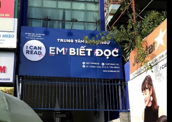 bảng hiệu trung tâm tiếng anh chữ nổi
