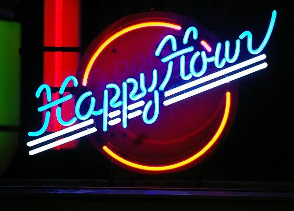 mẫu biển hiệu tròn đẹp