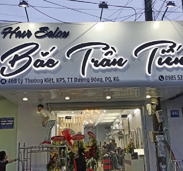 30+ Mẫu Biển Quảng Cáo Tóc và Móng Đẹp, Hot Nhất Mẫu biển quảng cáo tóc và móng bằng Mica