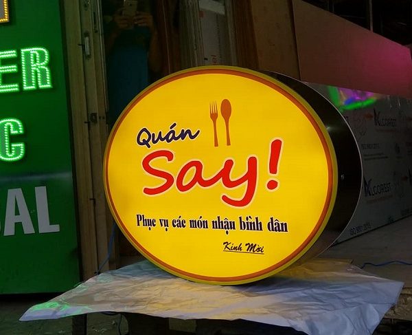 biển treo quảng cáo đẹp