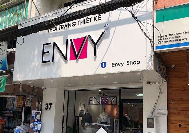 thiet-ke-bang-hieu-shop-quan-ao biển quảng cáo shop thời trang