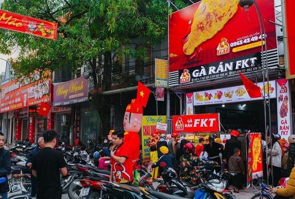 vai trò bảng hiệu gà rán